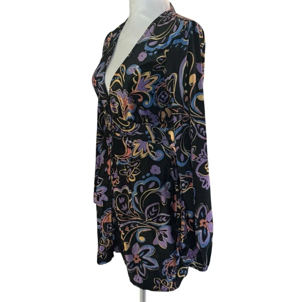 Nasty Gal Button Front Floral Mini Dress – Medium – NWT - Picture 3 of 10